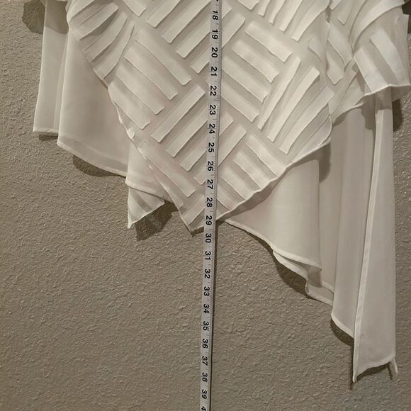 IC by Connie k Women’s Size Large Solid White Asymmetrical 3/4 Sleeve Tunic Top - Picture 10 of 16